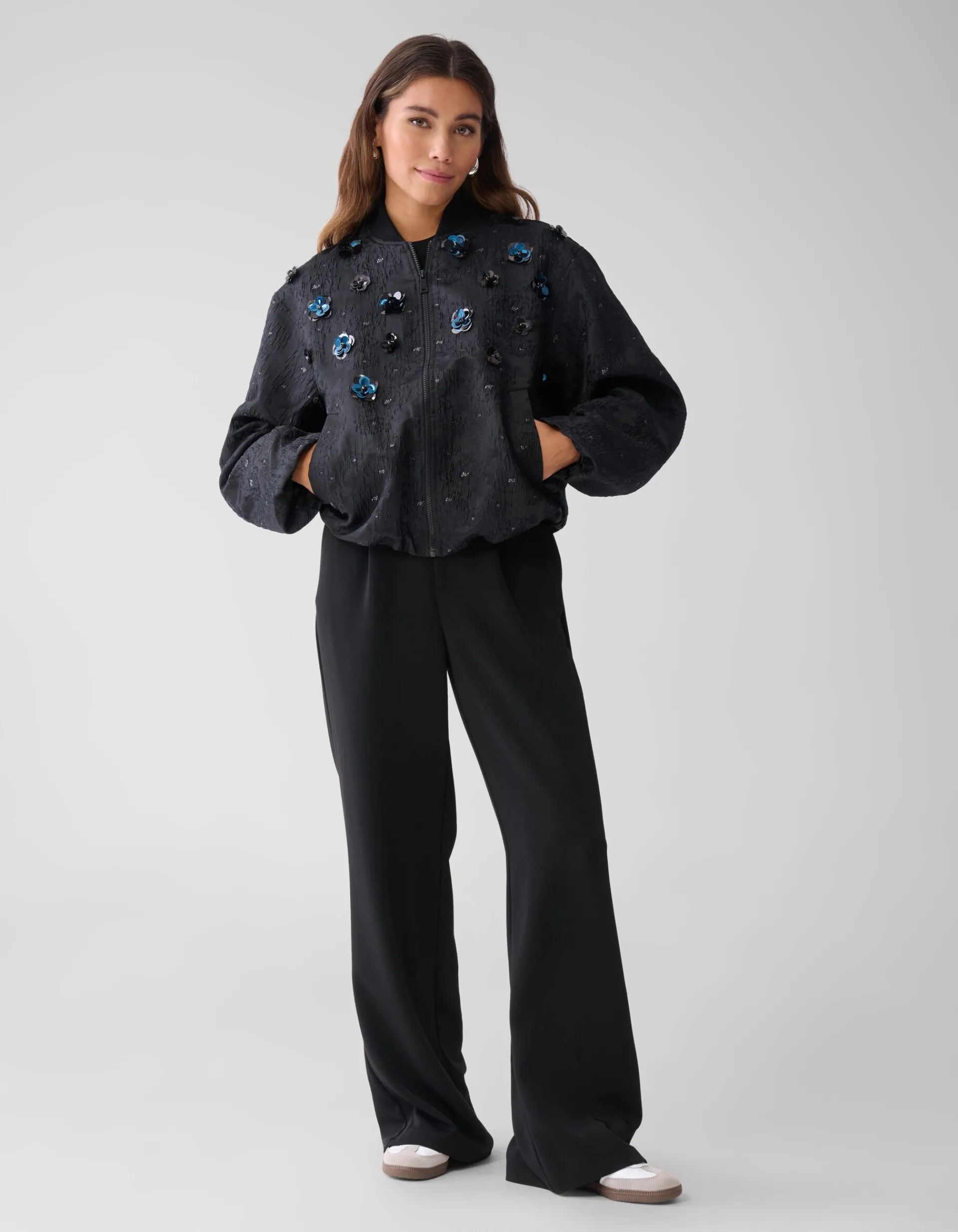 Shoeby Flower Embellished Bomber Zwart<DAMES Jacks
