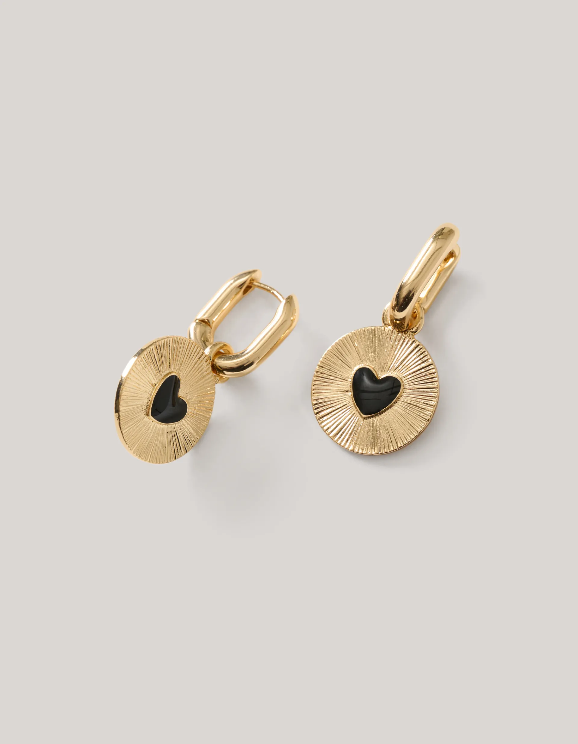 Shoeby Small Heart Oorbellen Goud/Zwart<DAMES Sieraden