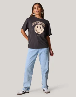 Shoeby Smiley Artwork T-shirt Donkergrijs<DAMES T-Shirts
